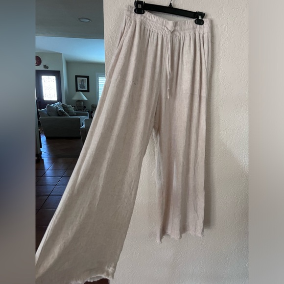 Umgee Plus Pants - SOLD OUT- Umgee Womens Pant with Elastic Waist, Side & Back Pockets,Frayed Hem